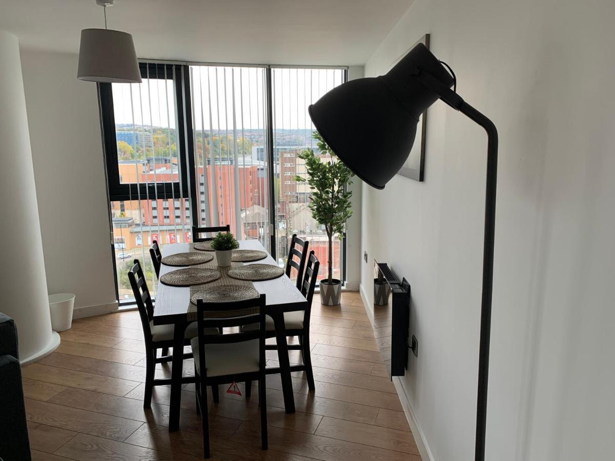 Teal 12: Panoramic City Views from 12th Floor Apartment Sheffield Exterior photo